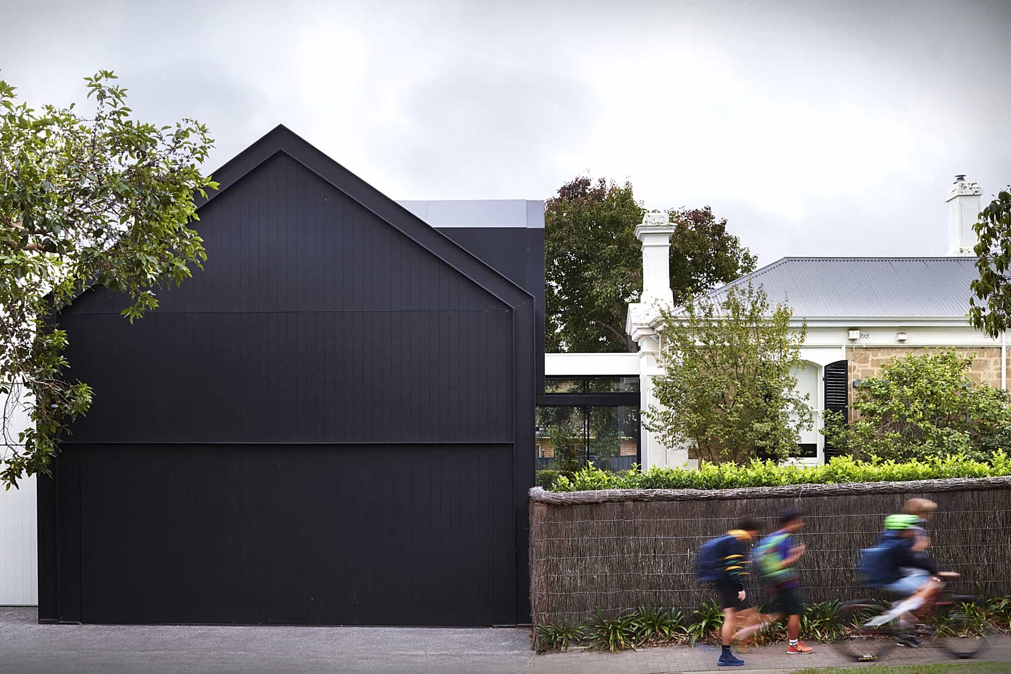black barn, barn, garage, Contemporary barn, Proske